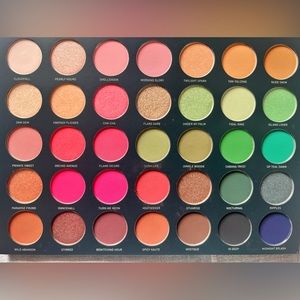 Morphs Up til Dawn artistry palette